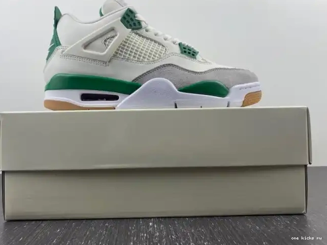 Chep Onekick 4 SB Pine Jordan Nike Air DR5415-103 x Green 0423